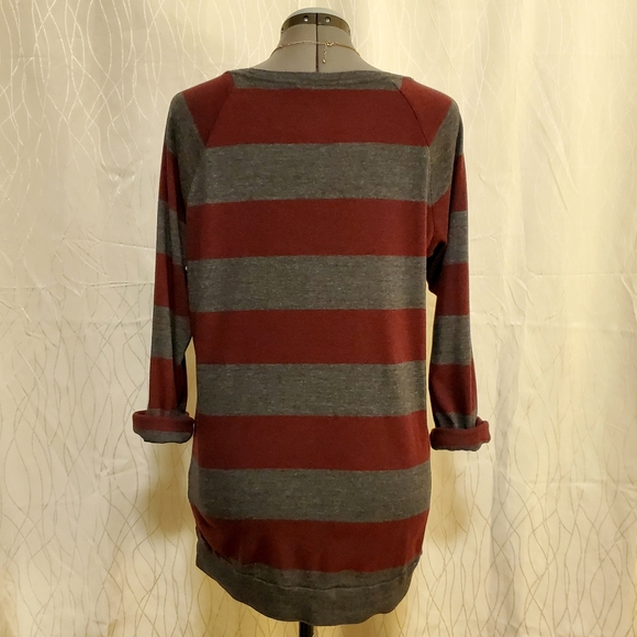 Aritzia TNA 3/4 Rolled Sleeve Sweater - Picture 3 of 6